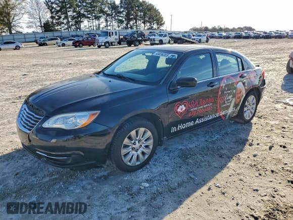 ✅ 2012 Chrysler 200 LX • VIN: 1C3CCBAB4CN145070 • Лот: 93036355. Опубликован ранее на Copart с пробегом 247 871 миль. Бесплатный доступ к архиву аукционных продаж из США и подробный отчёт об истории автомобиля на DreamBid. Изображение 1.