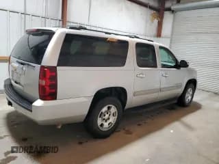 ✅ 2014 Chevrolet Suburban LT • VIN: 1GNSCJE05ER236491 • Lot: 70175244. Wystawiony na Copart z przebiegiem 216 369 mil. Bezpłatny archiwum sprzedaży aukcyjnych z USA i szczegółowy raport historii pojazdu na DreamBid. Zdjęcie 3.