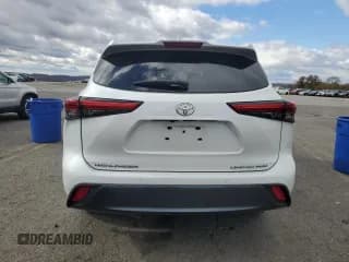 ✅ 2023 Toyota Highlander XLE • VIN: 5TDKDRBH3PS041542 • Lot: 90231975. Listed on Copart with Not provided. Free auction sales archive from the USA and detailed vehicle history report at DreamBid. Image 6.