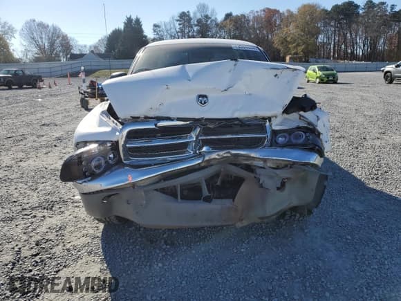 ✅ 1998 Dodge Dakota SLT • VIN: 1B7GL22X4WS536085 • Lot: 83384634. Wystawiony na Copart z przebiegiem Nie podano. Bezpłatny archiwum sprzedaży aukcyjnych z USA i szczegółowy raport historii pojazdu na DreamBid. Zdjęcie 5.