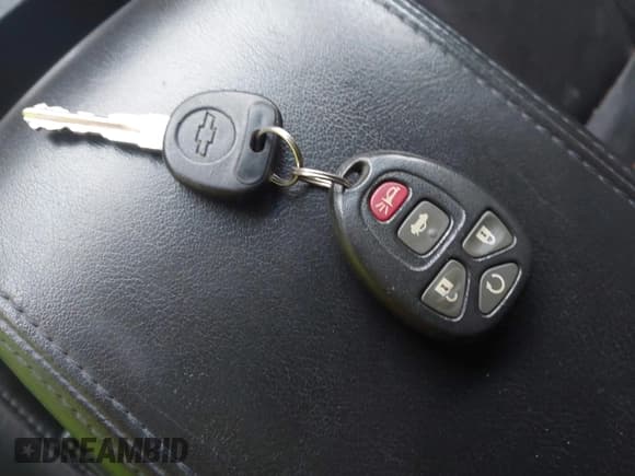 ✅ 2006 Chevrolet Impala SS • VIN: 2G1WD58C469256613 • Лот: 43019052. Опубликован ранее на IAAI с пробегом 99 457 миль. Бесплатный доступ к архиву аукционных продаж из США и подробный отчёт об истории автомобиля на DreamBid. Изображение 11.