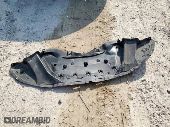 2019 Dodge Charger SXT with VIN 2C3CDXBGXKH752831, listed as a Copart auction lot 81156765 with 97,528 mi miles and Salvage title. Bid and sale history available at DreamBid. Image 12.