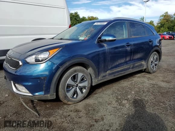 ✅ 2018 Kia Niro EX • VIN: KNDCC3LC8J5176262 • Lot: 84239085. Listed on Copart with 153,432 mi. Free auction sales archive from the USA and detailed vehicle history report at DreamBid. Image 1.
