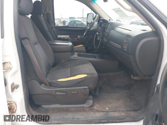 ✅ 2013 Chevrolet Silverado 2500HD LT • VIN: 1GC1KXCG0DF233203 • Lot: 43221641. Listed on IAAI with 366,468 mi. Free auction sales archive from the USA and detailed vehicle history report at DreamBid. Image 5.