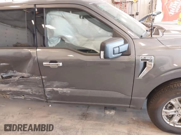 ✅ 2023 Ford F-150 XL • VIN: 1FTEW1EP5PFC96365 • Lot: 42486585. Listed on IAAI with 7,095 mi. Free auction sales archive from the USA and detailed vehicle history report at DreamBid. Image 6.