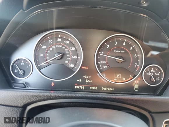 ✅ 2016 BMW 4 Series 428i • VIN: WBA4A9C54GGL89637 • Лот: 61767515. Опубликован ранее на Copart с пробегом 137 786 миль. Бесплатный доступ к архиву аукционных продаж из США и подробный отчёт об истории автомобиля на DreamBid. Изображение 9.