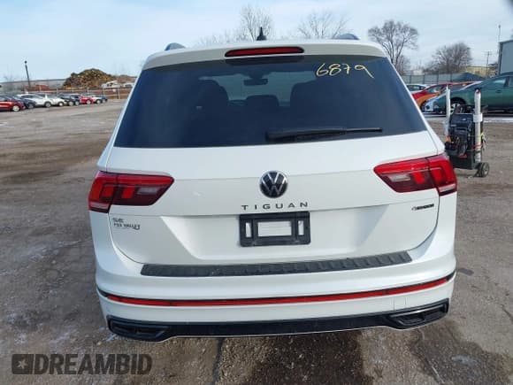 ✅ 2023 Volkswagen Tiguan SE R-Line Black • VIN: 3VV8B7AX9PM086225 • Лот: 41276879. Опубликован ранее на IAAI с пробегом Не указан. Бесплатный доступ к архиву аукционных продаж из США и подробный отчёт об истории автомобиля на DreamBid. Изображение 16.