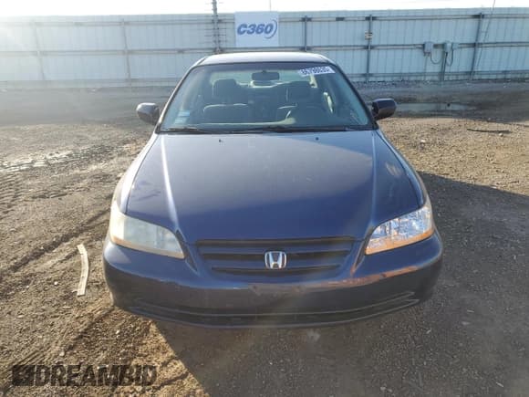 ✅ 2002 Honda Accord LX • VIN: 1HGCG66532A113261 • Lot: 86798635. Listed on Copart with 102,164 mi. Free auction sales archive from the USA and detailed vehicle history report at DreamBid. Image 5.