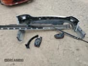 ✅ 2017 Audi S8 • VIN: WUAJ5AFD8HN901401 • Lot: 77734973. Wystawiony na Copart z przebiegiem 133 780 mil. Bezpłatny archiwum sprzedaży aukcyjnych z USA i szczegółowy raport historii pojazdu na DreamBid. Zdjęcie 12.