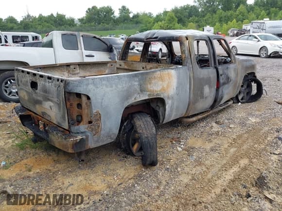 ✅ 2009 Chevrolet Silverado 1500 LS • VIN: 1GCEK19C29Z156410 • Lot: 42822509. Listed on IAAI with Not provided. Free auction sales archive from the USA and detailed vehicle history report at DreamBid. Image 4.