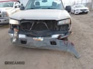 ✅ 2005 Chevrolet Silverado 1500 Work Truck • VIN: 1GCEC14X95Z253704 • Lot: 43699551. Listed on IAAI with 170,841 mi. Free auction sales archive from the USA and detailed vehicle history report at DreamBid. Image 6.