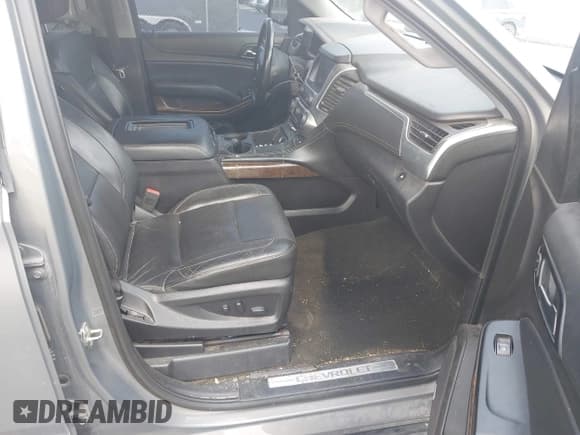 ✅ 2018 Chevrolet Tahoe LT • VIN: 1GNSCBKC9JR253048 • Lot: 42398901. Listed on IAAI with 199,994 mi. Free auction sales archive from the USA and detailed vehicle history report at DreamBid. Image 5.