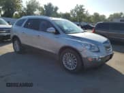 ✅ 2010 Buick Enclave CX • VIN: 5GALRAED7AJ101408 • Lot: 71518555. Wystawiony na Copart z przebiegiem 136 390 mil. Bezpłatny archiwum sprzedaży aukcyjnych z USA i szczegółowy raport historii pojazdu na DreamBid. Zdjęcie 4.