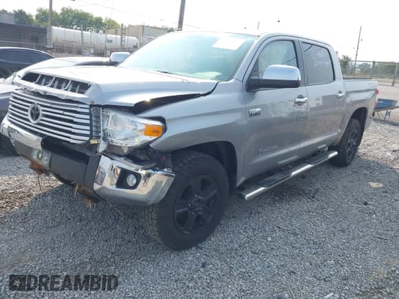 ✅ 2016 Toyota Tundra Limited • VIN: 5TFHY5F13GX508246 • Lot: 43140535. Wystawiony na IAAI z przebiegiem 159 437 mil. Bezpłatny archiwum sprzedaży aukcyjnych z USA i szczegółowy raport historii pojazdu na DreamBid. Zdjęcie 22.