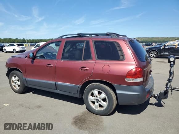 ✅ 2005 Hyundai Santa Fe GLS • VIN: KM8SC13D45U931388 • Lot: 71326895. Listed on Copart with 256,574 mi. Free auction sales archive from the USA and detailed vehicle history report at DreamBid. Image 2.