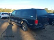 ✅ 2003 Ford Excursion Limited • VIN: 1FMSU43P93EC70666 • Lot: 43376166. Wystawiony na IAAI z przebiegiem 197 976 mil. Bezpłatny archiwum sprzedaży aukcyjnych z USA i szczegółowy raport historii pojazdu na DreamBid. Zdjęcie 3.