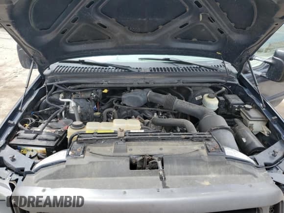 ✅ 2000 Ford F-250 XL • VIN: 1FTNF21L8YEA70627 • Lot: 56016275. Listed on Copart with 95,683 mi. Free auction sales archive from the USA and detailed vehicle history report at DreamBid. Image 11.