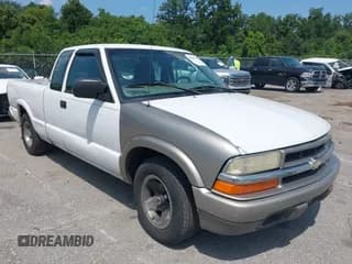 ✅ 2003 Chevrolet S-10 LS • VIN: 1GCCS19X538175721 • Лот: 42881022. Опубликован ранее на IAAI с пробегом 212 835 миль. Бесплатный доступ к архиву аукционных продаж из США и подробный отчёт об истории автомобиля на DreamBid. Изображение 1.