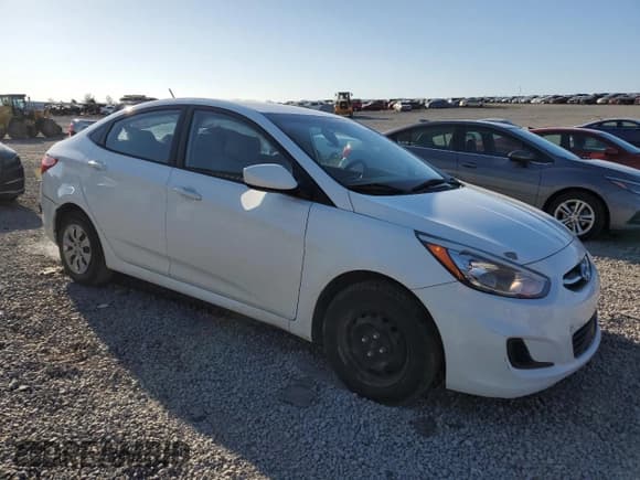 ✅ 2015 Hyundai Accent GLS • VIN: KMHCT4AE5FU910648 • Лот: 50302745. Опубликован ранее на Copart с пробегом 164 864 миль. Бесплатный доступ к архиву аукционных продаж из США и подробный отчёт об истории автомобиля на DreamBid. Изображение 4.