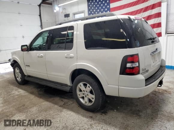 ✅ 2008 Ford Explorer XLT • VIN: 1FMEU73E88UB06934 • Лот: 92381015. Опубликован ранее на Copart с пробегом 165 733 миль. Бесплатный доступ к архиву аукционных продаж из США и подробный отчёт об истории автомобиля на DreamBid. Изображение 2.