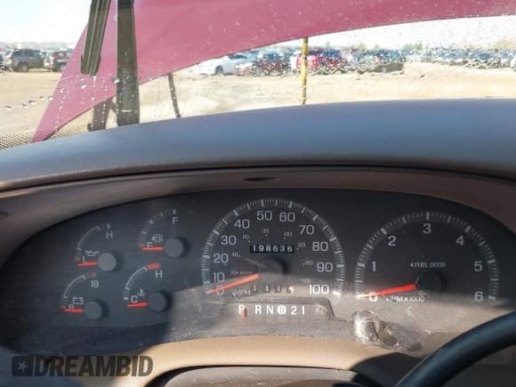 ✅ 1997 Ford F-150 • VIN: 1FTDX1761VKD46227 • Lot: 43452182. Listed on IAAI with 198,636 mi. Free auction sales archive from the USA and detailed vehicle history report at DreamBid. Image 7.