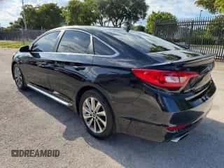 2016 Hyundai Sonata Sport с VIN 5NPE34AF9GH325654, выставлен на аукционе Copart как лот 90275685 с пробегом 76 792 миль миль и Списание • Salvage title. История ставок и продаж доступна на DreamBid. Изображение 2.