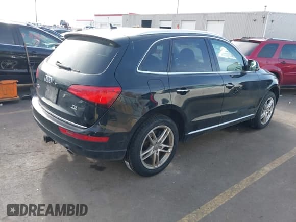 ✅ 2015 Audi Q5 Premium Plus • VIN: WA1CMAFP9FA128021 • Lot: 43774103. Listed on IAAI with 148,808 mi. Free auction sales archive from the USA and detailed vehicle history report at DreamBid. Image 4.