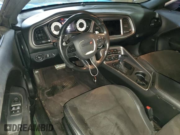 ✅ 2021 Dodge Challenger R/T Scat Pack • VIN: 2C3CDZFJ3MH529468 • Lot: 52815924. Wystawiony na Copart z przebiegiem 9 415 mil. Bezpłatny archiwum sprzedaży aukcyjnych z USA i szczegółowy raport historii pojazdu na DreamBid. Zdjęcie 8.