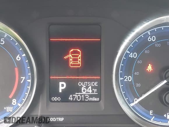 ✅ 2018 Toyota Corolla LE • VIN: 2T1BURHE3JC003192 • Lot: 43617701. Listed on IAAI with 47,013 mi. Free auction sales archive from the USA and detailed vehicle history report at DreamBid. Image 16.