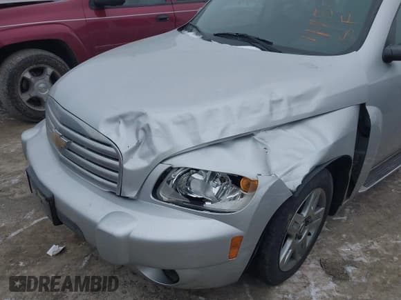 ✅ 2010 Chevrolet HHR 1LT • VIN: 3GNBABDB6AS647646 • Lot: 41553221. Listed on IAAI with 133,546 mi. Free auction sales archive from the USA and detailed vehicle history report at DreamBid. Image 6.