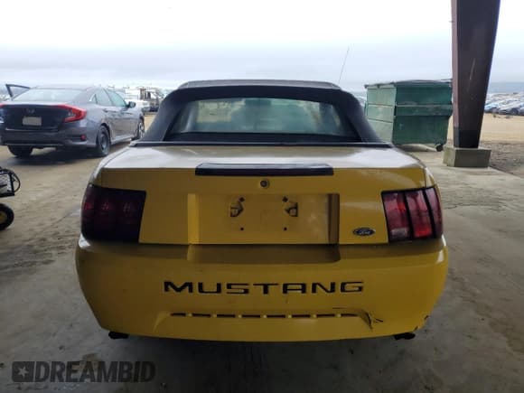 ✅ 2004 Ford Mustang Deluxe • VIN: 1FAFP444X4F116776 • Lot: 46214525. Listed on Copart with 227,041 mi. Free auction sales archive from the USA and detailed vehicle history report at DreamBid. Image 6.