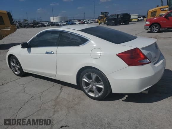 ✅ 2011 Honda Accord EX-L • VIN: 1HGCS2B89BA001832 • Lot: 84435185. Wystawiony na Copart z przebiegiem 141 537 mil. Bezpłatny archiwum sprzedaży aukcyjnych z USA i szczegółowy raport historii pojazdu na DreamBid. Zdjęcie 2.