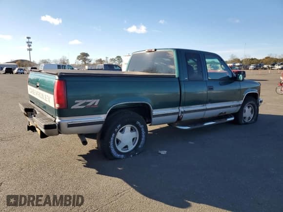 ✅ 1997 Chevrolet Silverado 1500 • VIN: 2GCEK19R2V1237026 • Lot: 92858245. Listed on Copart with 183,176 mi. Free auction sales archive from the USA and detailed vehicle history report at DreamBid. Image 3.
