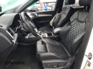 ✅ 2018 Audi SQ5 Premium Plus • VIN: WA1A4AFY9J2174211 • Lot: 44818213. Wystawiony na Copart z przebiegiem 48 868 mil. Bezpłatny archiwum sprzedaży aukcyjnych z USA i szczegółowy raport historii pojazdu na DreamBid. Zdjęcie 7.