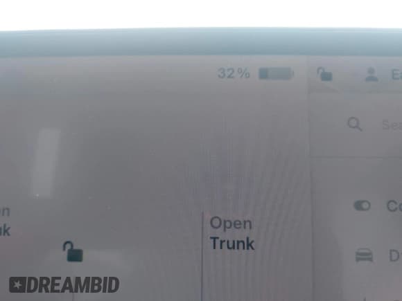 ✅ 2026 Tesla Model Y Long Range Launch Series • VIN: 7SAYGDEE9TA461276 • Лот: 43505666. Опубликован ранее на IAAI с пробегом 5 046 миль. Бесплатный доступ к архиву аукционных продаж из США и подробный отчёт об истории автомобиля на DreamBid. Изображение 17.