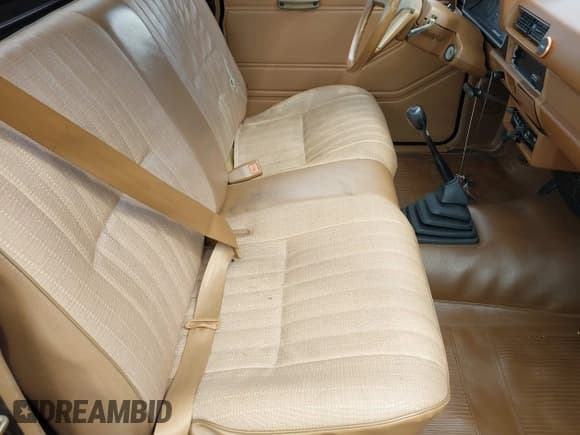 ✅ 1986 Nissan 720 • VIN: JN6ND01S4GW123573 • Лот: 42014747. Опубликован ранее на IAAI с пробегом 169 142 миль. Бесплатный доступ к архиву аукционных продаж из США и подробный отчёт об истории автомобиля на DreamBid. Изображение 8.