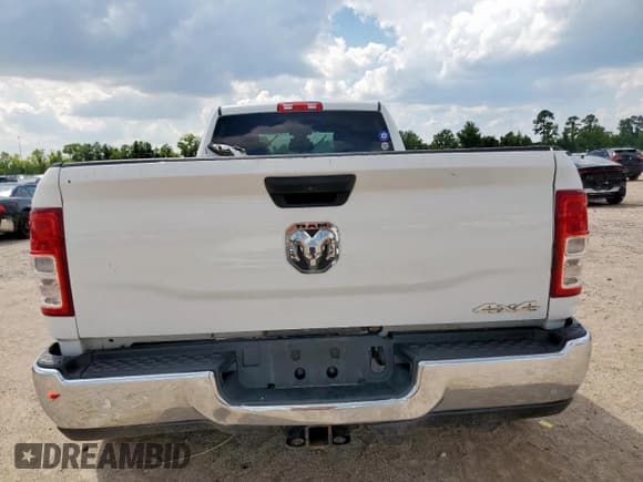 ✅ 2022 Ram 3500 Tradesman • VIN: 3C63RRGJ1NG175020 • Lot: 70844835. Wystawiony na Copart z przebiegiem 92 405 mil. Bezpłatny archiwum sprzedaży aukcyjnych z USA i szczegółowy raport historii pojazdu na DreamBid. Zdjęcie 6.