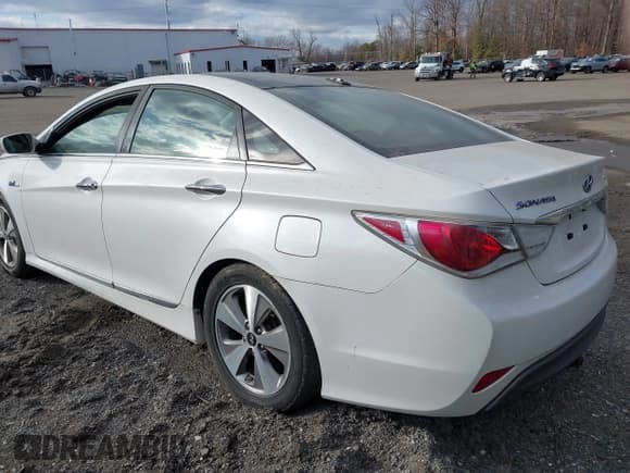 ✅ 2012 Hyundai Sonata Hybrid • VIN: KMHEC4A49CA020912 • Лот: 41625079. Опубликован ранее на IAAI с пробегом Не указан. Бесплатный доступ к архиву аукционных продаж из США и подробный отчёт об истории автомобиля на DreamBid. Изображение 3.