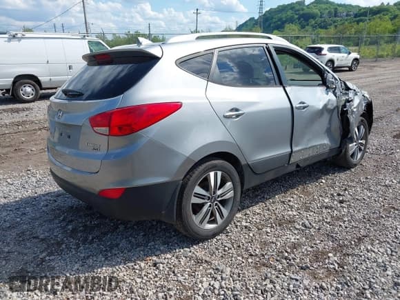 ✅ 2014 Hyundai Tucson SE • VIN: KM8JUCAG2EU932377 • Lot: 42246199. Wystawiony na IAAI z przebiegiem 157 745 mil. Bezpłatny archiwum sprzedaży aukcyjnych z USA i szczegółowy raport historii pojazdu na DreamBid. Zdjęcie 4.