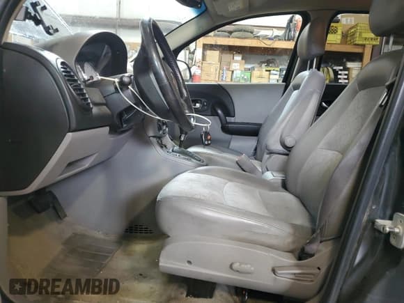 ✅ 2004 Saturn VUE V6 • VIN: 5GZCZ63484S853694 • Lot: 50648575. Wystawiony na Copart z przebiegiem 262 637 mil. Bezpłatny archiwum sprzedaży aukcyjnych z USA i szczegółowy raport historii pojazdu na DreamBid. Zdjęcie 7.