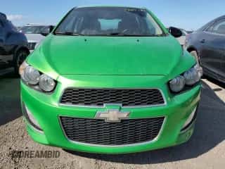 2015 Chevrolet Sonic RS с VIN 1G1JG6SB0F4135331, выставлен на аукционе Copart как лот 73891284 с пробегом 68 198 миль миль и Списание • Salvage title. История ставок и продаж доступна на DreamBid. Изображение 5.