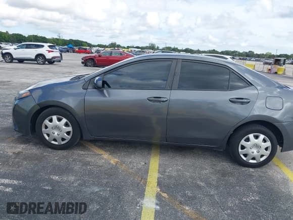 ✅ 2015 Toyota Corolla S Plus • VIN: 2T1BURHEXFC248711 • Лот: 43391927. Опубликован ранее на IAAI с пробегом 110 271 миль. Бесплатный доступ к архиву аукционных продаж из США и подробный отчёт об истории автомобиля на DreamBid. Изображение 14.