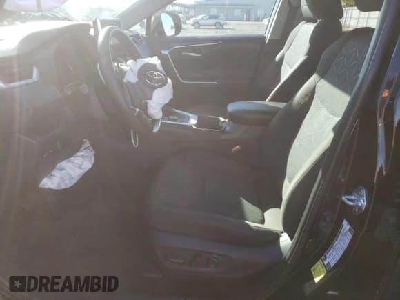 ✅ 2024 Toyota RAV4 Hybrid Woodland • VIN: 2T3UWRFV4RW195004 • Лот: 82541735. Опубликован ранее на Copart с пробегом 33 435 миль. Бесплатный доступ к архиву аукционных продаж из США и подробный отчёт об истории автомобиля на DreamBid. Изображение 7.