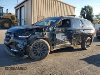 ✅ 2023 Chevrolet Traverse RS • VIN: 1GNEVJKW1PJ206602 • Lot: 82506285. Wystawiony na Copart z przebiegiem 57 493 mil. Bezpłatny archiwum sprzedaży aukcyjnych z USA i szczegółowy raport historii pojazdu na DreamBid. Zdjęcie 1.
