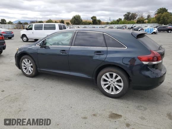 ✅ 2013 Toyota Venza LE • VIN: 4T3BA3BB7DU040163 • Lot: 80359495. Listed on Copart with 137,308 mi. Free auction sales archive from the USA and detailed vehicle history report at DreamBid. Image 2.