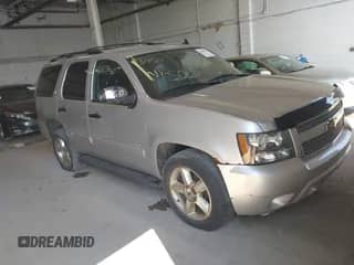 2012 Chevrolet Tahoe LT z VIN 1GNSCBE01CR326465, wystawiony jako IAAI lot #42604791 z przebiegiem 220 129 mil mil oraz . Historia ofert i sprzedaży dostępna na DreamBid. Obrazek 1.