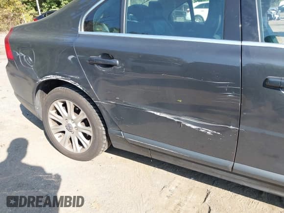 ✅ 2009 Volvo S80 I6 • VIN: YV1AS982791093626 • Лот: 43277656. Опубликован ранее на IAAI с пробегом 162 004 миль. Бесплатный доступ к архиву аукционных продаж из США и подробный отчёт об истории автомобиля на DreamBid. Изображение 6.