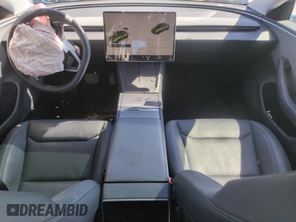 ✅ 2024 Tesla Model 3 • VIN: 5YJ3E1EAXRF746301 • Lot: 56246475. Wystawiony na Copart z przebiegiem 6 643 mil. Bezpłatny archiwum sprzedaży aukcyjnych z USA i szczegółowy raport historii pojazdu na DreamBid. Zdjęcie 8.