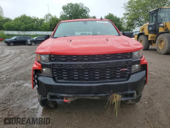 ✅ 2022 Chevrolet Silverado 1500 Custom Trail Boss • VIN: 1GCPYCEL5NZ228882 • Lot: 57828225. Wystawiony na Copart z przebiegiem 43 029 mil. Bezpłatny archiwum sprzedaży aukcyjnych z USA i szczegółowy raport historii pojazdu na DreamBid. Zdjęcie 5.