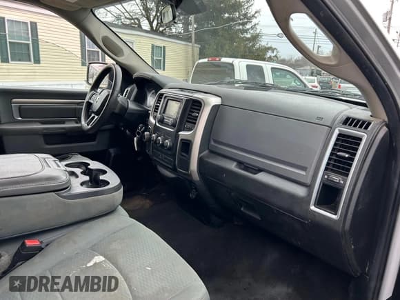 ✅ 2018 Ram 1500 Big Horn • VIN: 1C6RR7GG2JS306980 • Lot: 41597761. Listed on IAAI with 197,505 mi. Free auction sales archive from the USA and detailed vehicle history report at DreamBid. Image 5.